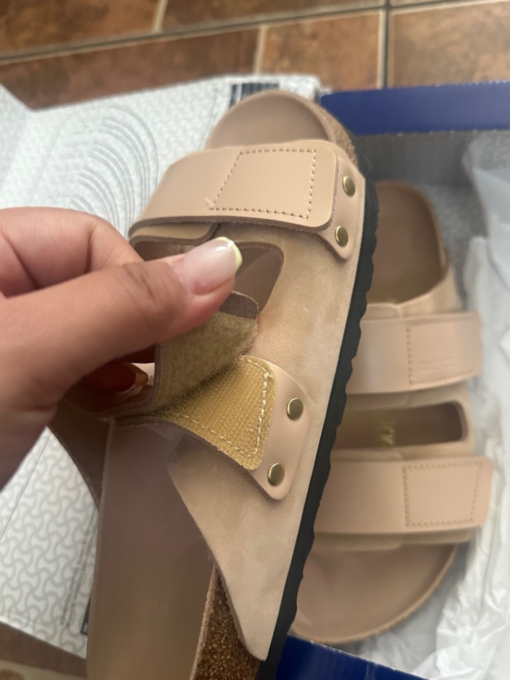 New in box with tags Birkenstock Uji Beige Women’s 9 - Picture 5 of 10